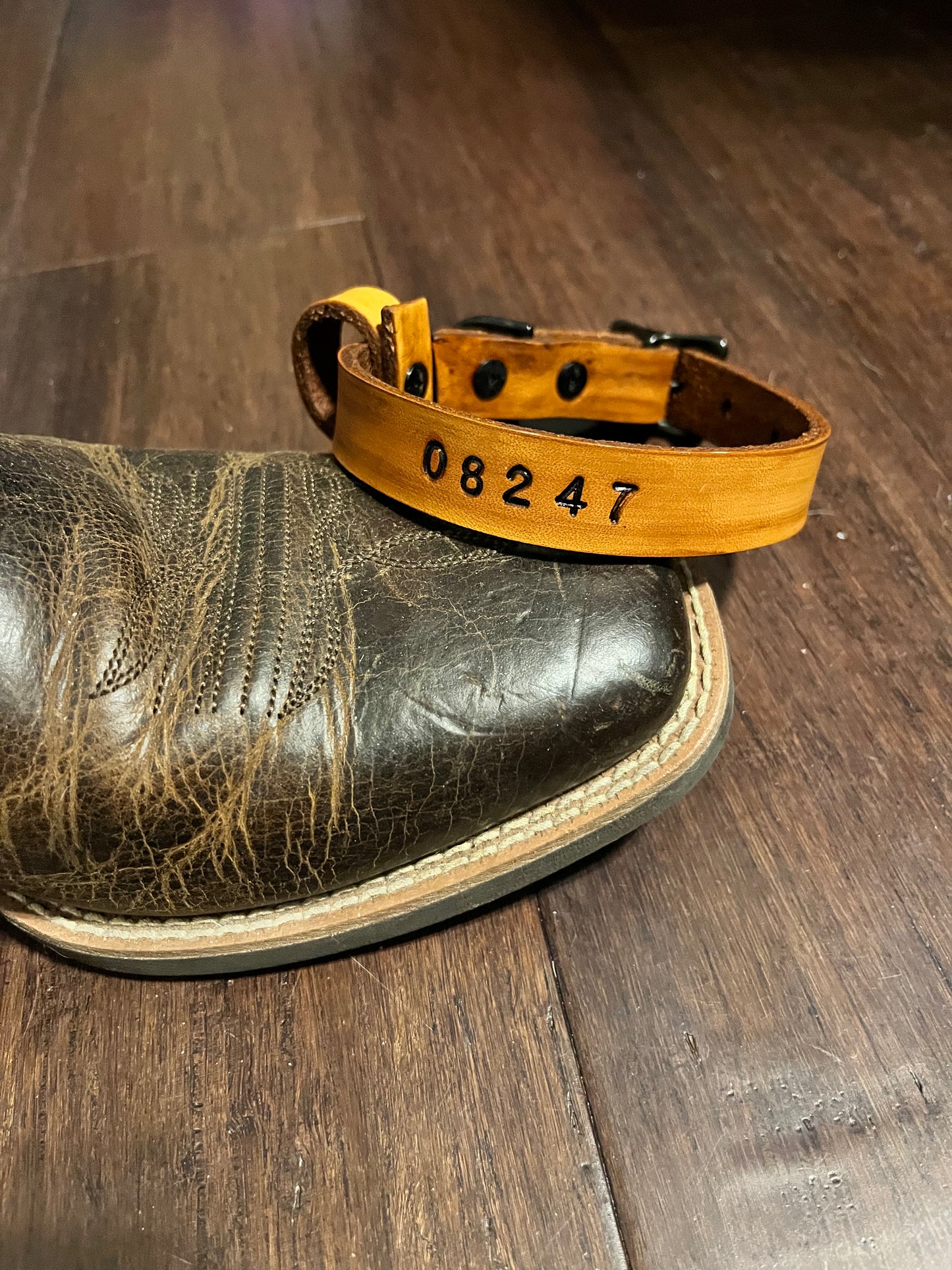 Light Acorn stained leather